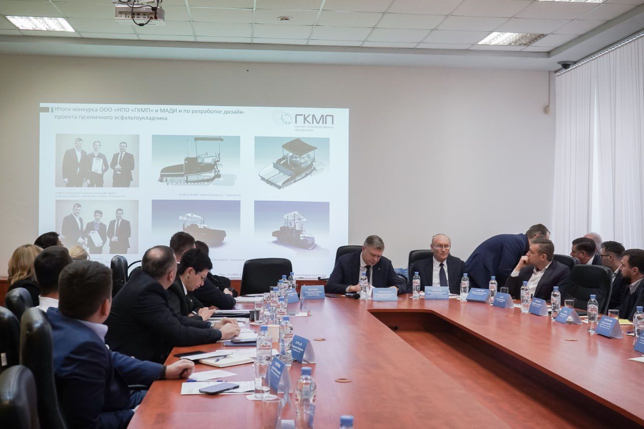 Круглый стол «Кадровое обеспечение дорожно-транспортной отрасли. Траектории повышения эффективности подготовки специалистов в профильных ВУЗах. Мнения и предложения работодателей»