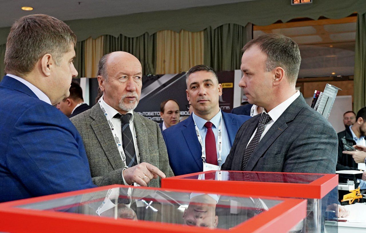 24 января 2023 года в Москве состоялась конференция и выставка «Дорожное строительство в России. Дорожно-строительная техника и оборудование: импортозамещение, перспективы развития»