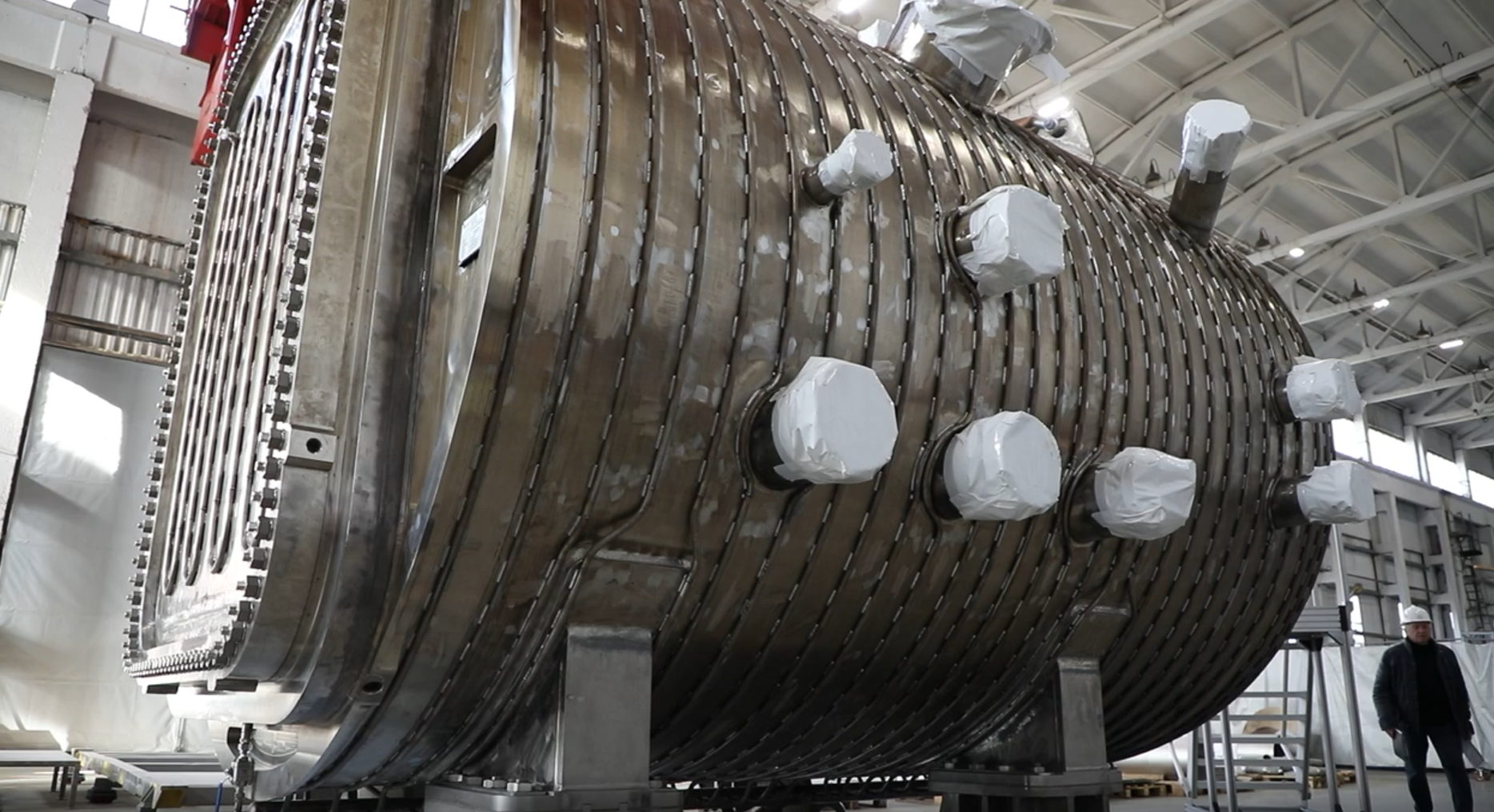 В ИТЭР из Брянска отгружена вакуумная камера первого испытательного стенда №4 порт-плагов