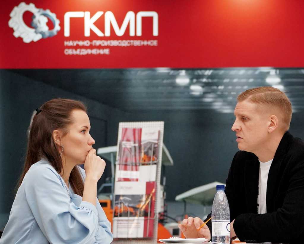 24 января 2023 года в Москве состоялась конференция и выставка «Дорожное строительство в России. Дорожно-строительная техника и оборудование: импортозамещение, перспективы развития»