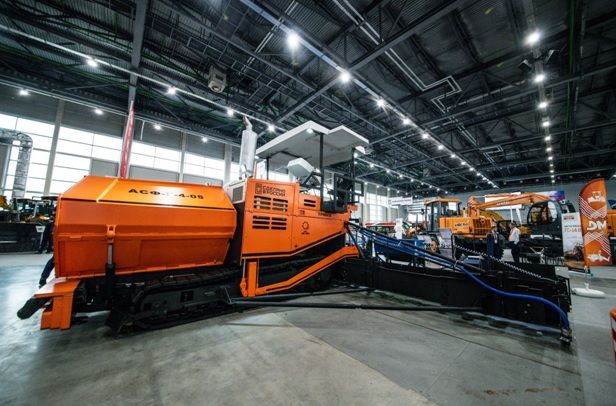 гусеничный асфальтоукладчик АСФ-Г-4-05