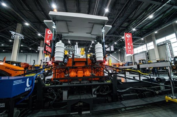 гусеничный асфальтоукладчик АСФ-Г-4-05